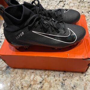 Nike Men’s Black Vapor Untouchable Pro 3 Football Cleats with White Swoosh